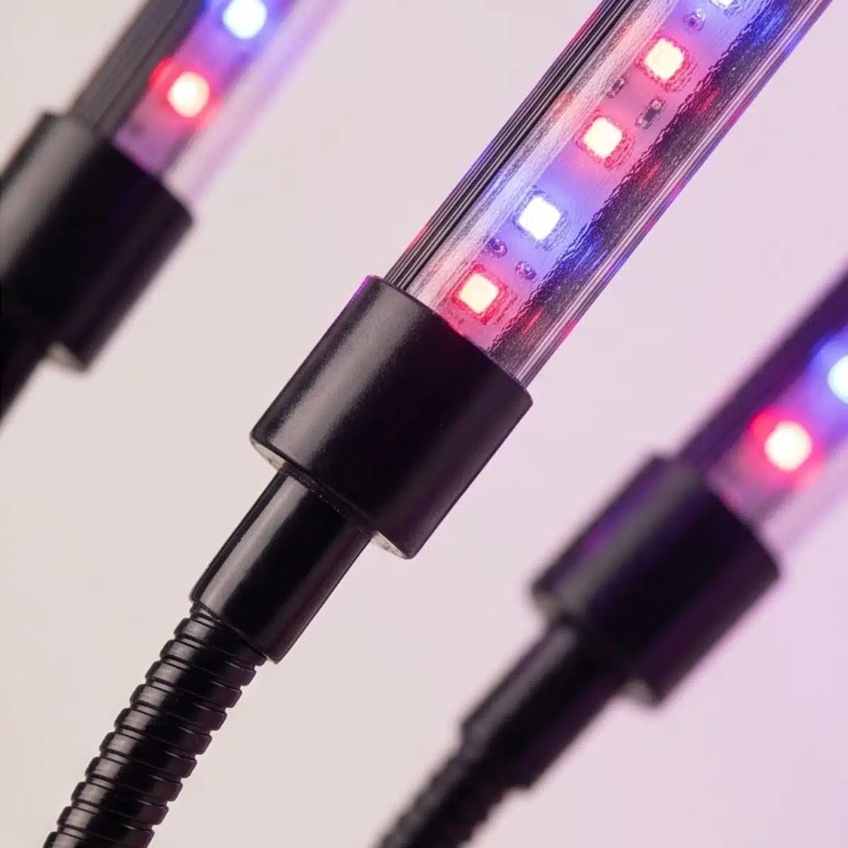 100497 Grow Light LED Ανάπτυξης Φυτών Γλάστρας Με 4 Κινούμενες Κεφαλές Βάση Μανταλάκι 2