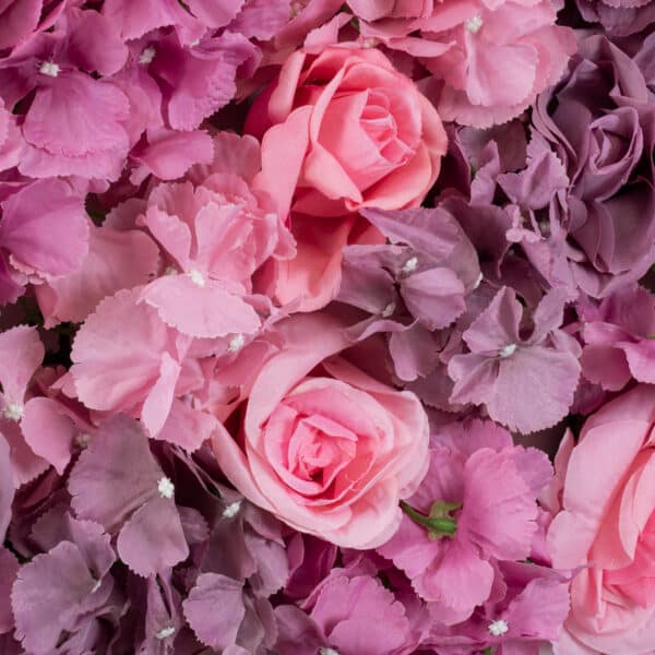 GloboStar® Artificial Garden ROSES STORY PURPLE 78336 Τεχνητό Διακοσμητικό Πάνελ Λουλουδιών - Κάθετος Κήπος σύνθεση Αμβροσία Μ60 x Π40 x Υ6cm | 23,17 €