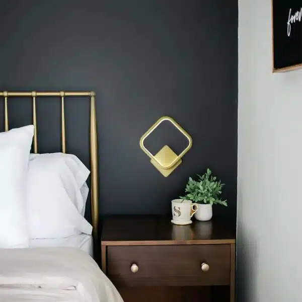 ΑΠΛΙΚΑ ΤΟΙΧΟΥ