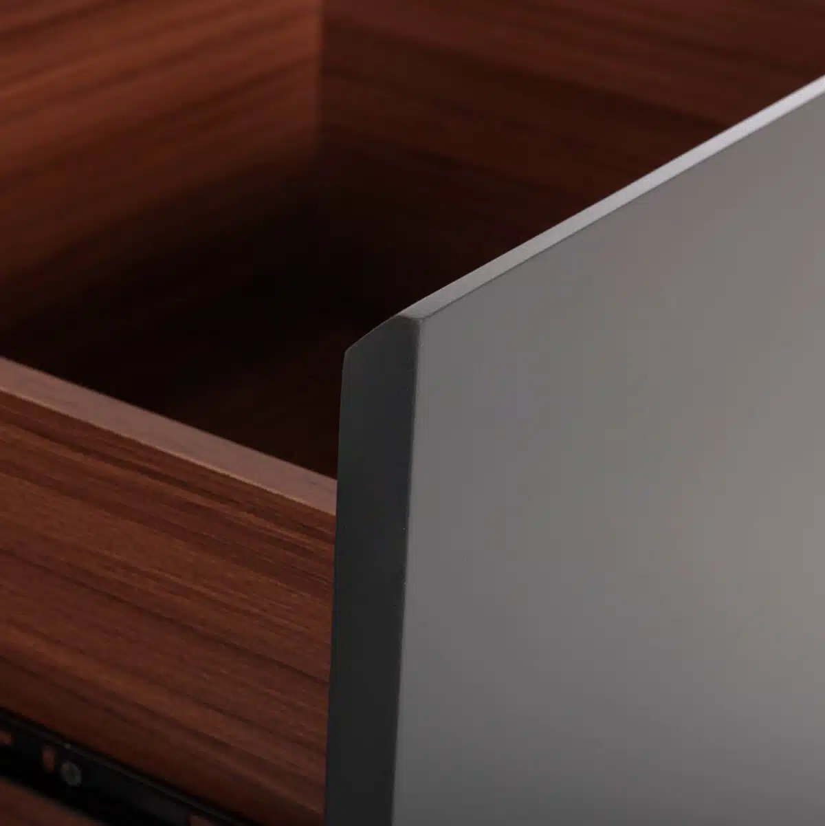 ΕΠΙΠΛΟ ΤΗΛΕΟΡΑΣΗΣ HUDSON HM9748 MDF ΚΑΠΛΑΜΑΣ ΚΑΡΥΔΙΑΣ ΚΑΡΥΔΙ&ΣΚΟΥΡΟ ΓΚΡΙ 180x40x50Υ - Image 10