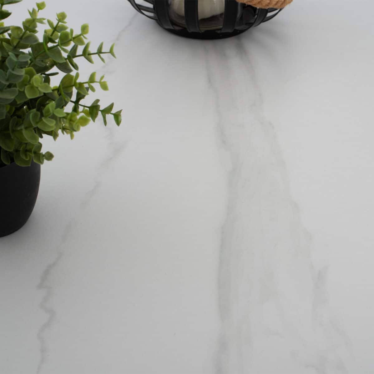 ΤΡΑΠΕΖΙ ΤΡΑΠΕΖΑΡΙΑΣ ΣΤΡΟΓΓΥΛΟ SYNTEC HM9309.02 SINTERED STONE ΛΕΥΚΟ ΜΕΤΑΛ.ΠΟΔΙΑ Φ115x75Y εκ. - Image 4