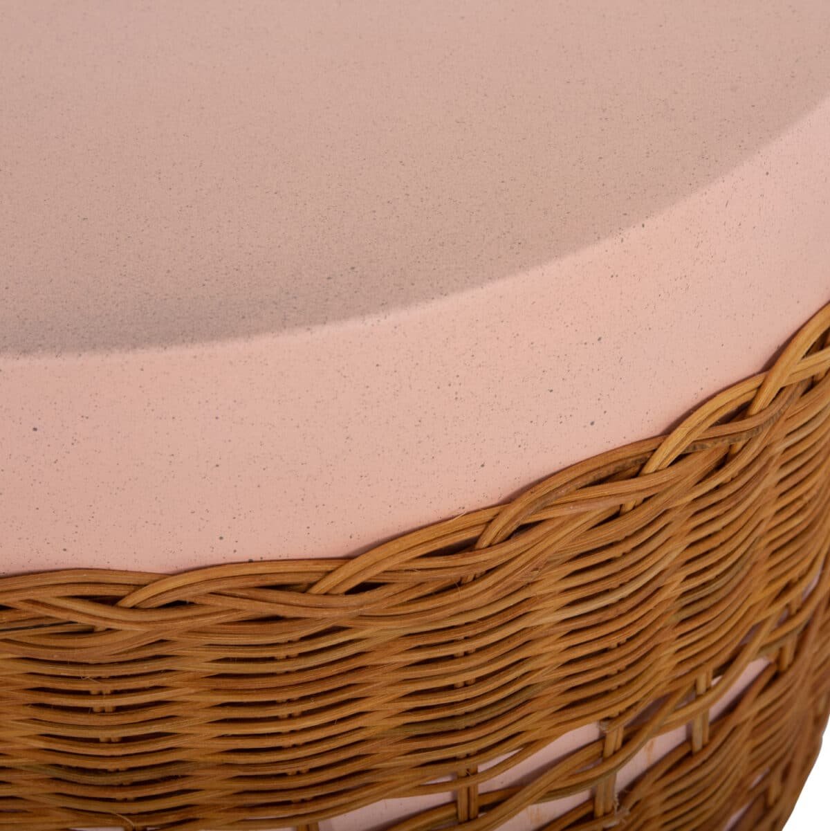 ΒΟΗΘΗΤΙΚΟ ΤΡΑΠΕΖΙ VILHENA HM18166 FIBER CEMENT ΡΟΖ-RATTAN ΦΥΣΙΚΟ Φ44.5x45Υεκ. - Image 9