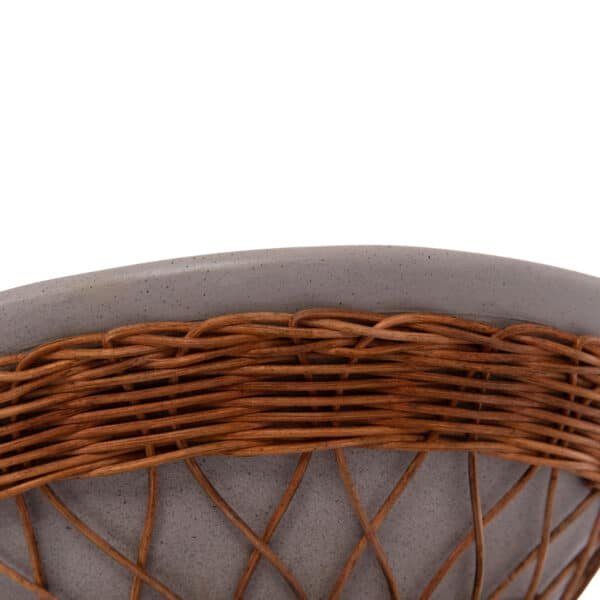 ΒΟΗΘΗΤΙΚΟ ΤΡΑΠΕΖΙ ΣΤΡΟΓΓΥΛΟ DELIA HM18167.03 FIBER CEMENT ΓΚΡΙ & RATTAN Φ40x45Υεκ - Image 7