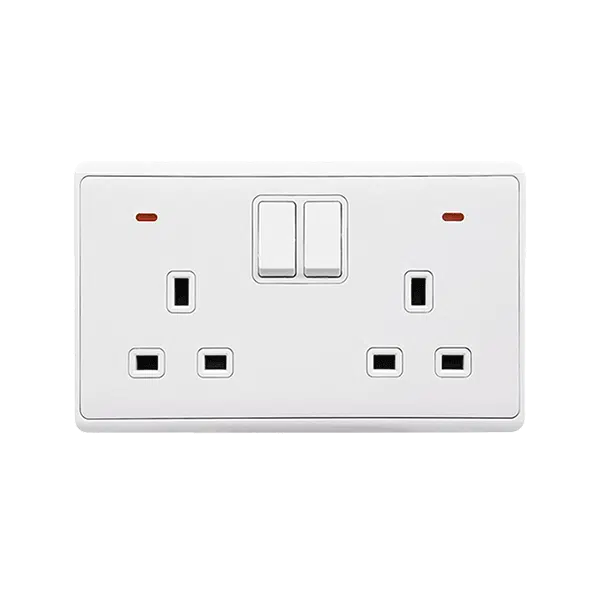 LONDON DOUBLE SOCKET WITH 2P BUTTON SWITCH NEON WH