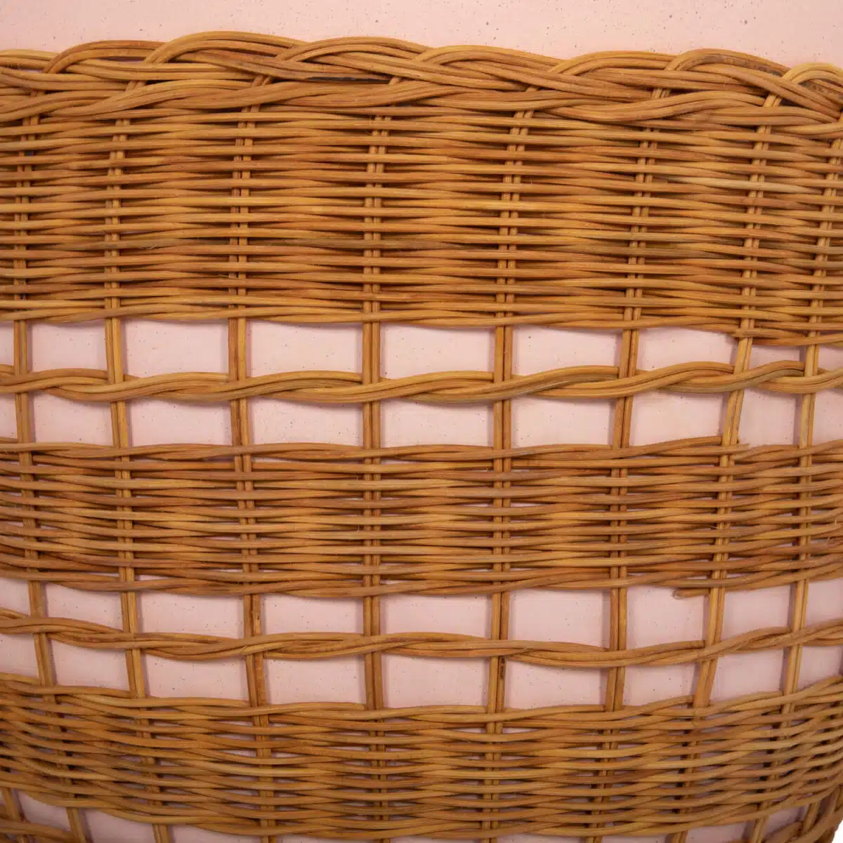 Vilhena Βοηθητικό Τραπέζι Fiber Cement Ροζ & Φυσικό Rattan Φ44.5x45cm - Image 8